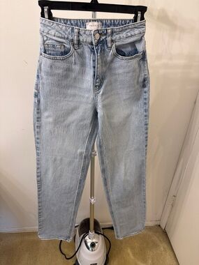 PacSun Light Wash High-Rise Straight Leg Jeans